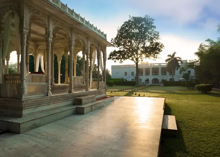Golf hotel: Taj Nadesar Palace