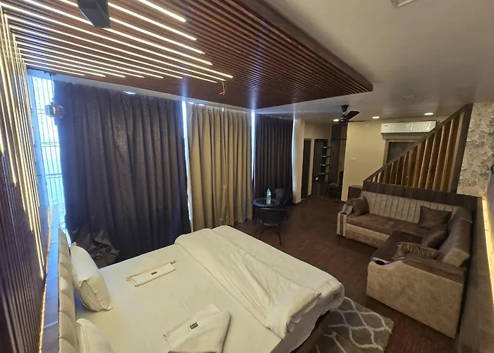 Ks Paying Guest House